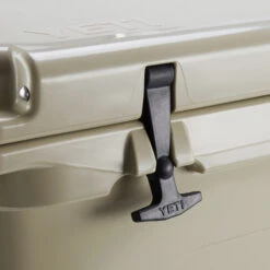 Yeti Coolers TUNDRA 65 Kühlbox TAN -Lager Flair Verkaufsgeschäft 5637939079 e tundra 65 yeti coolers 24